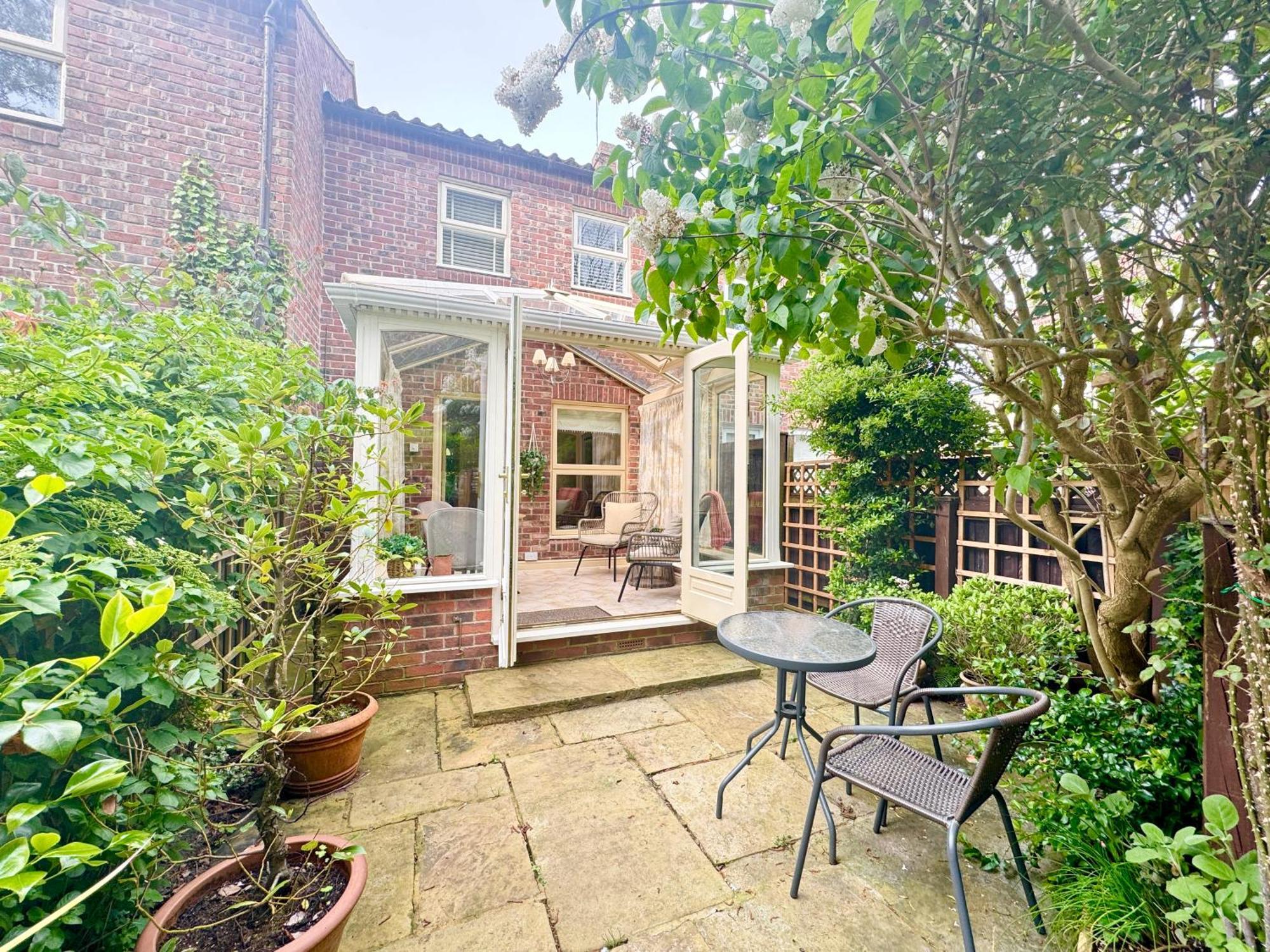 Cherry Blossom Cottage York Exterior photo