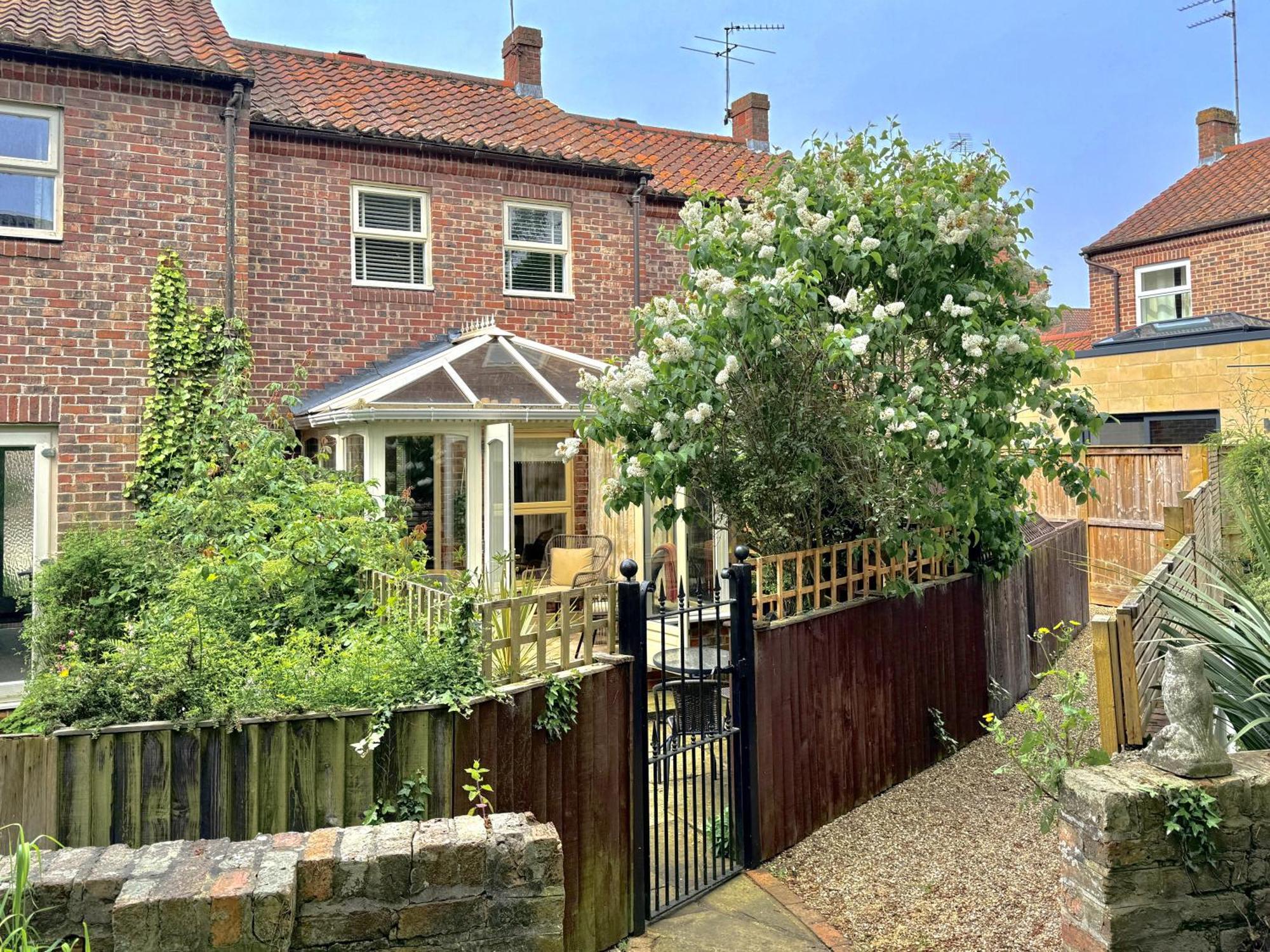 Cherry Blossom Cottage York Exterior photo